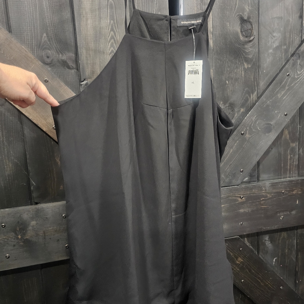 New with tags, elegant, soft silk banana republic